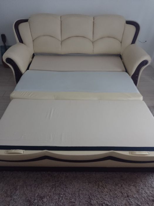 Canapea 3 locuri extensibila