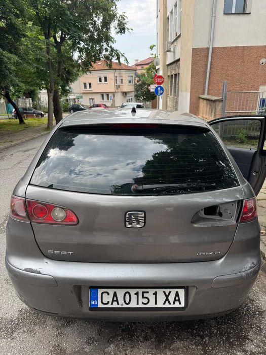 Кола на за части цяла + газова уредба нова !