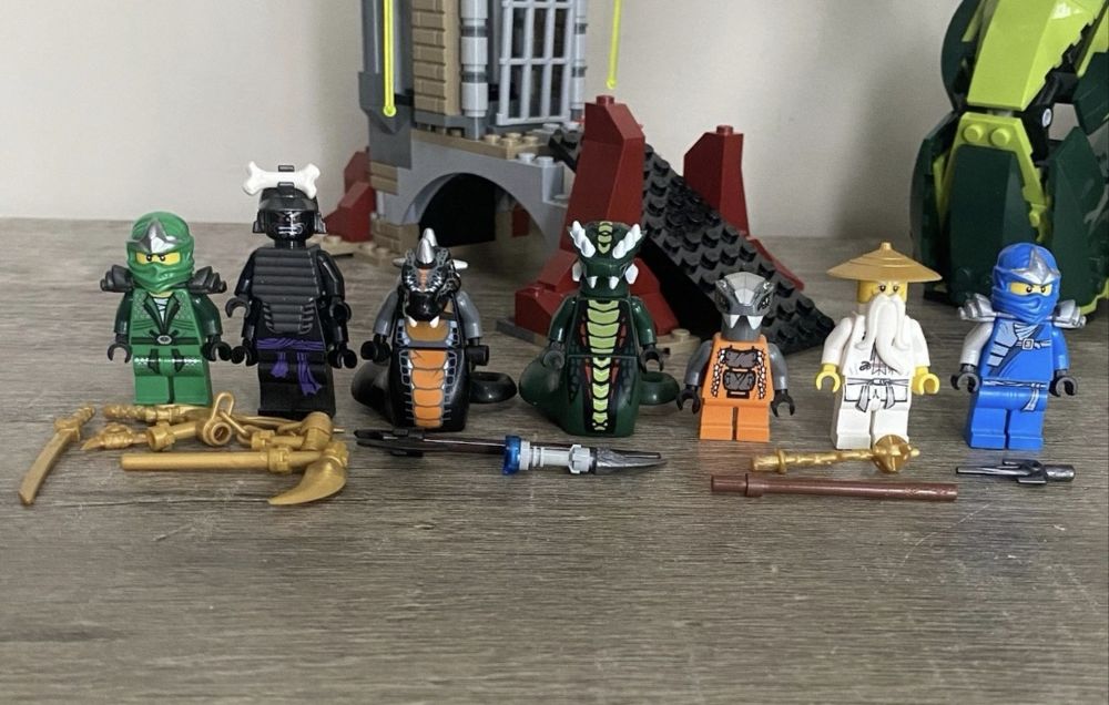 Lego ninjago 9450 - пълен сет!