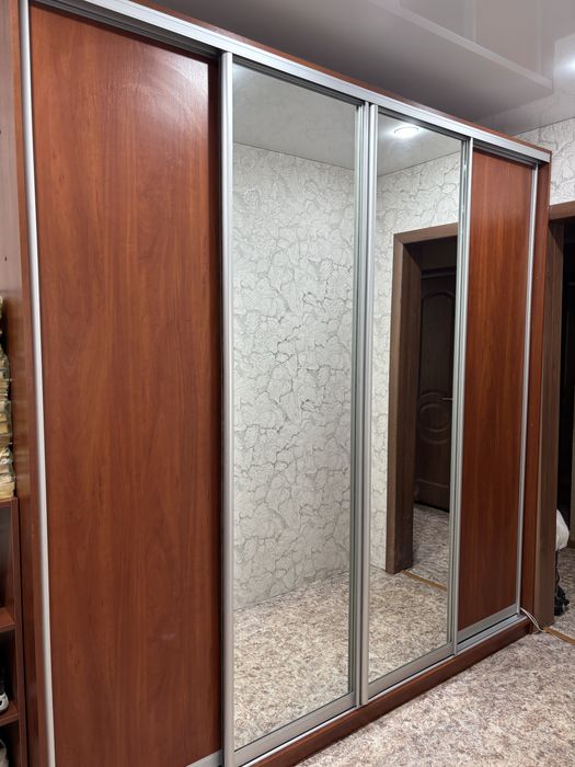 Продам шкаф-купе