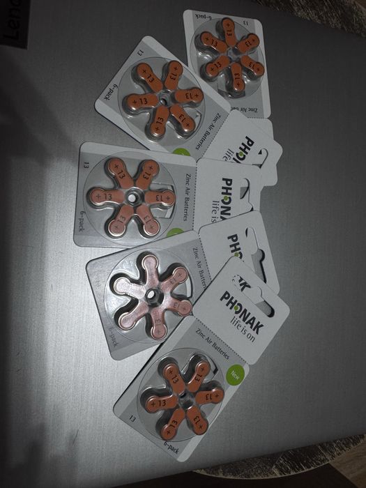 Слуховой аппарат батарейка