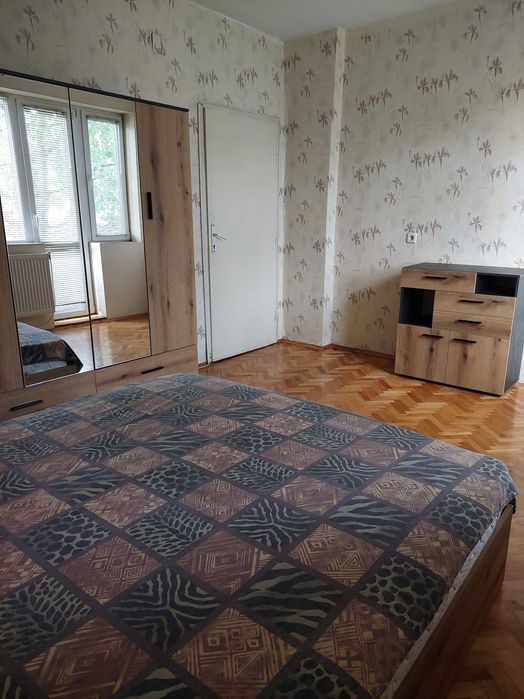 Дава се под наем Тристаен апартамент в Русе, Дружба 1 - 104 кв.м за 306 € - Снимка #8