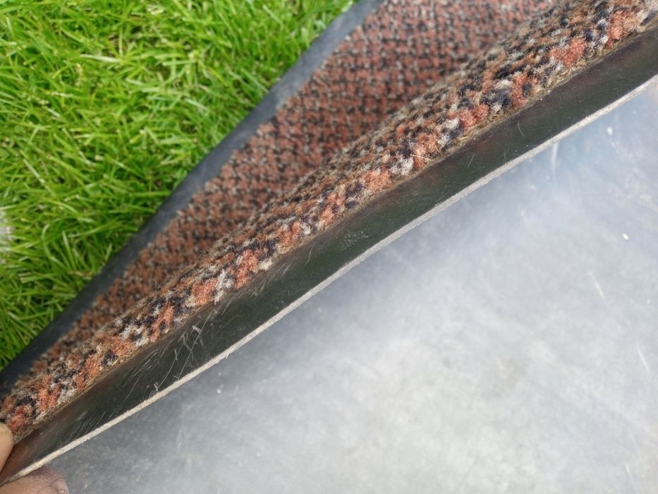 vând mochetă, traversa mocheta