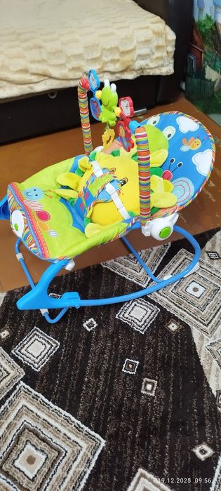 Продам детский шезлонг