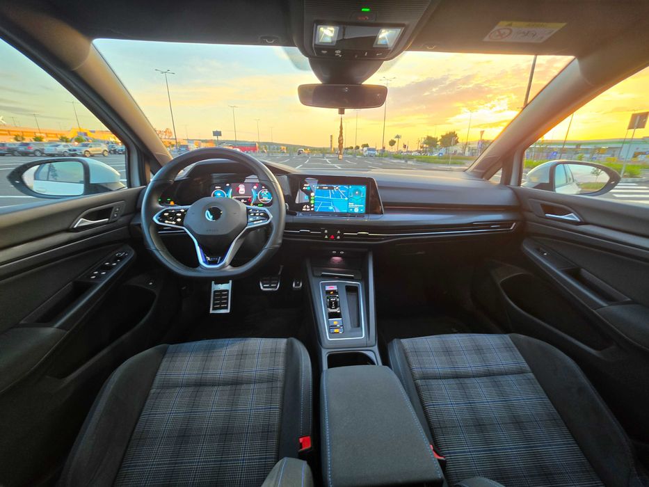 Volkswagen Golf 8 GTE  Plug-in Hybrid