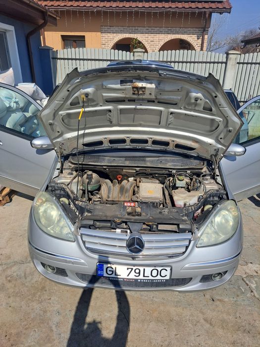 Vind mercedes clasa A in perfecta stare nu necesita nici o investitie