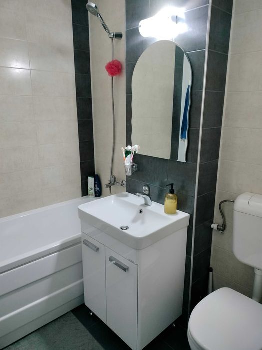 Apartament 3 camere, B-dul M. Eminescu, nr. 8, Carrefour