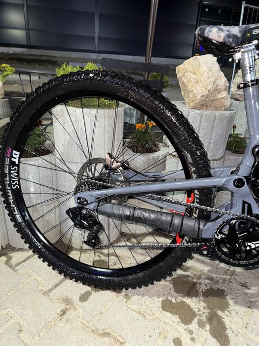 2024 Nukeproof Dissent Downhill Custom Build