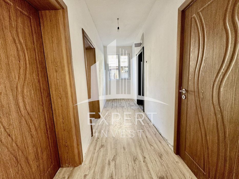 Продава се Етаж от къща в Варна, Галата - 100 кв.м за 2150 €/кв.м - Снимка #8