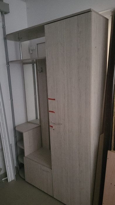 Шкаф в прихожую  с зеркалом