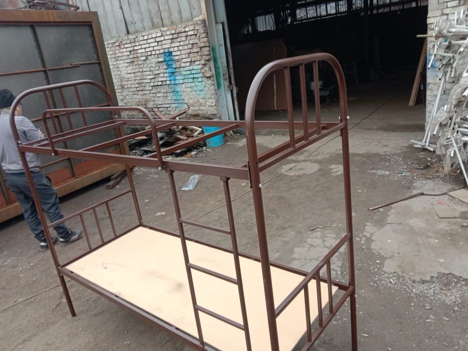 Металлические кровать