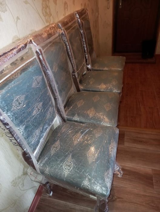 Продаётся стулья