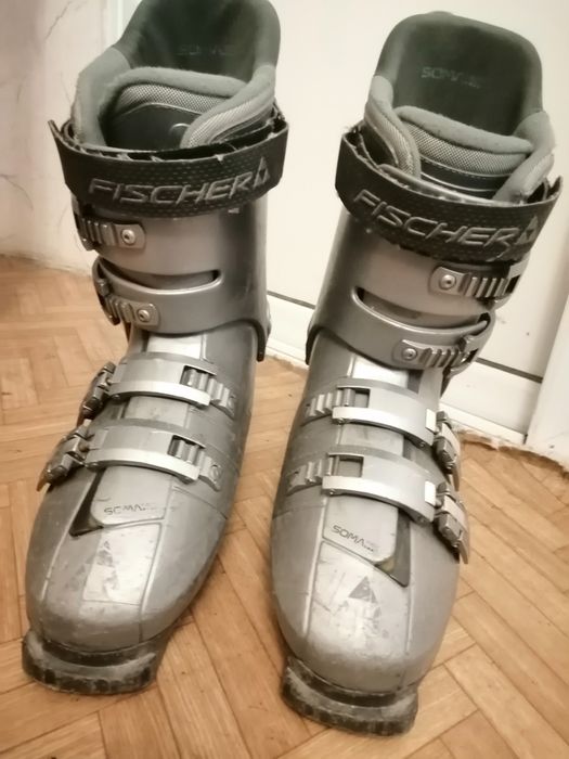 Продавам ски ATOMIC, ELAN и ски обувки SALOMON FISCHER TECNICA 50лв/бр