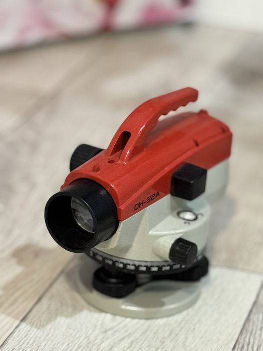 Оптический нивелир продам