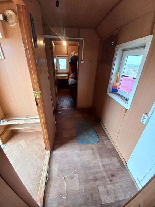 Продам 2 контейнера