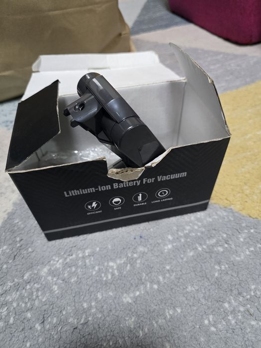 Vând baterie Dyson V10 5000 mAh