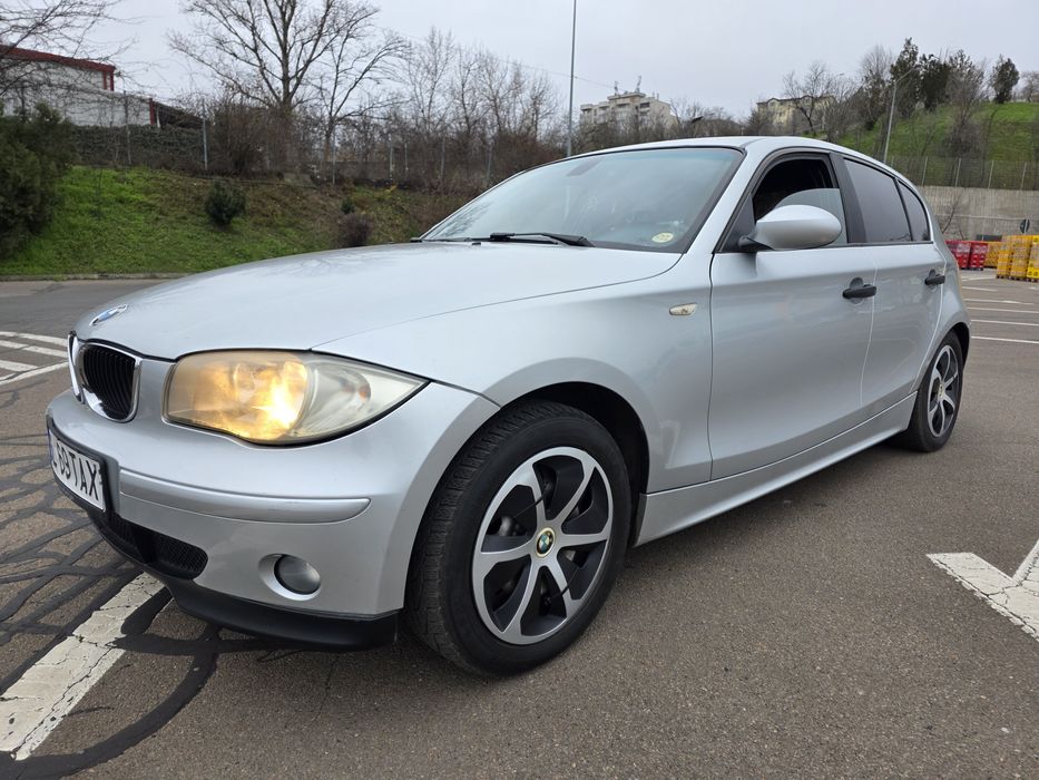 Bmw,seria 1 culoare gri