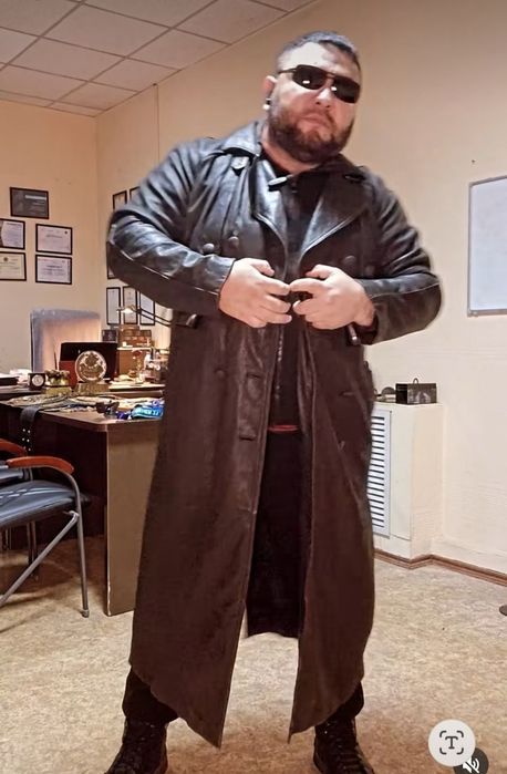 Продам кожанный плащ Космоса из Бригады 60 размер