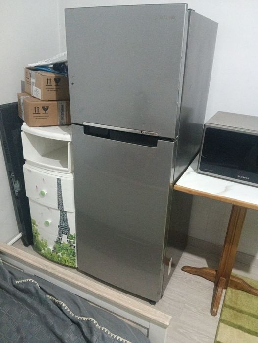 Продам холодильник Samsung,без фреона
