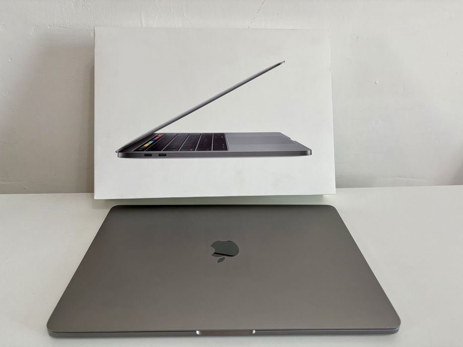 Macbook pro 2019 с touchbar space gray