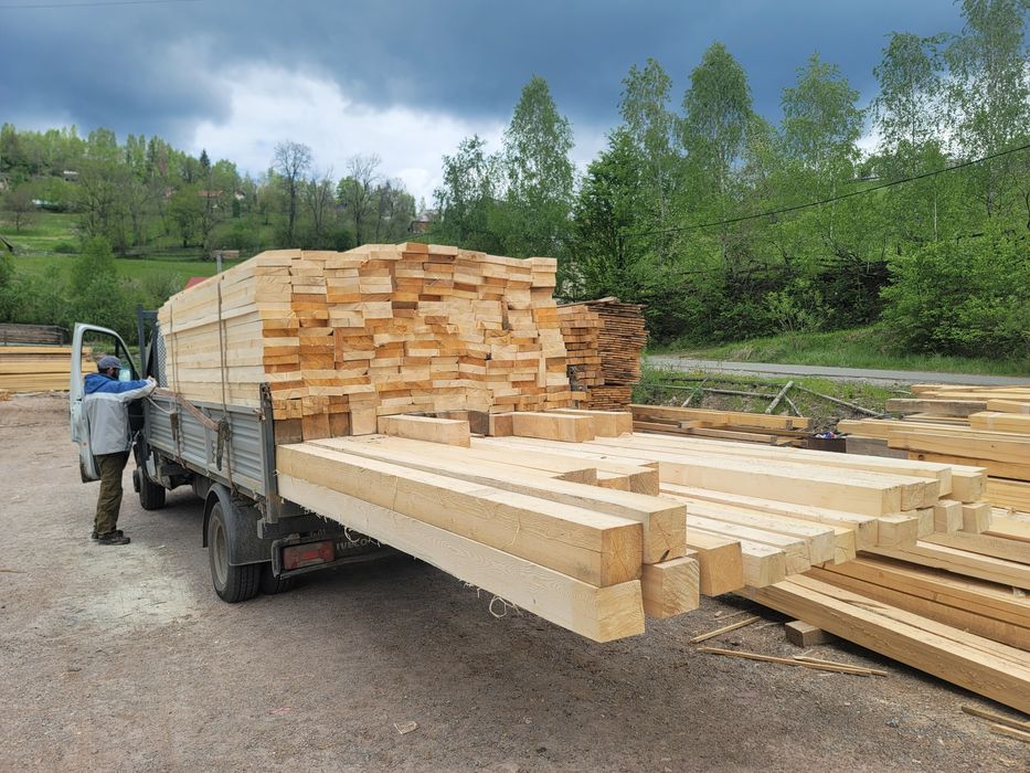 Scândură, grinzi, cherestea, lațuri, șipci, lambriu, podea, caferi