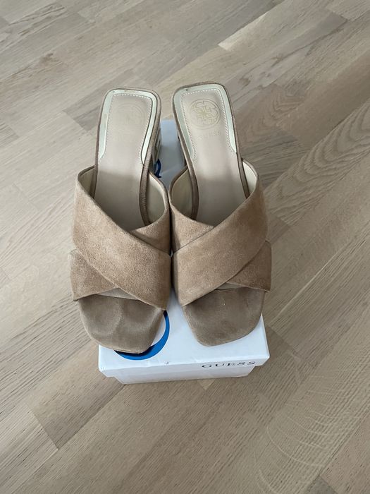 Papuci guess mărimea 37