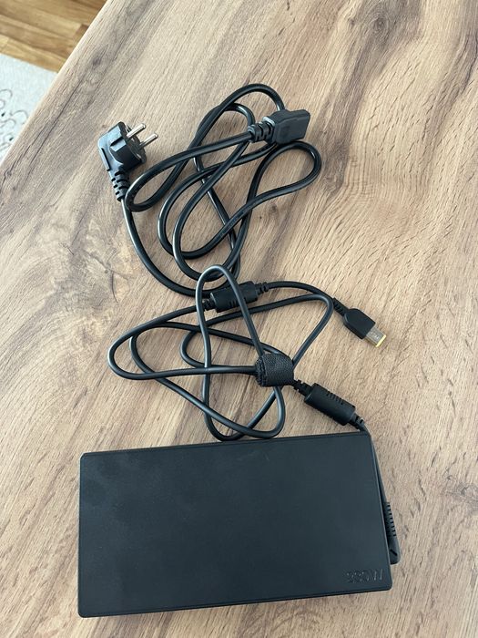 Блок питания ноутбука  Lenovo