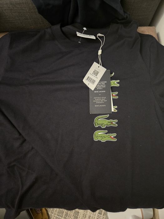 Тениска Lacoste черна размер M