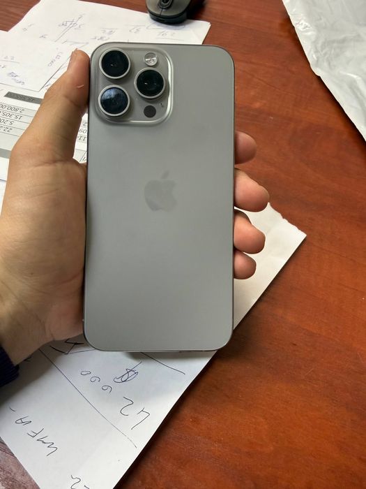 iPhone 15 pro max LLA