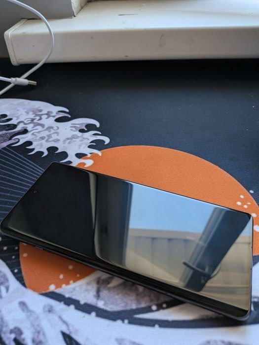 Продам Oneplus 12r 256gb