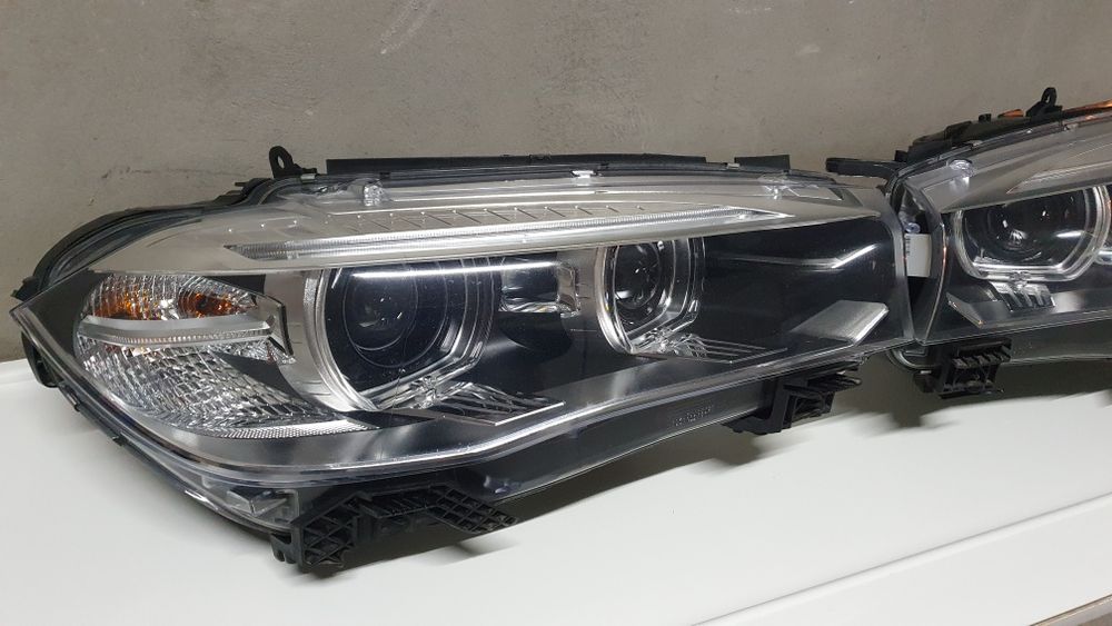 Set far faruri stanga dreapta xenon led BMW x5 f15 x6 f16 complet tms