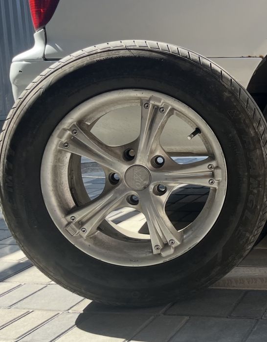 Диски р15 2 комплекта резины