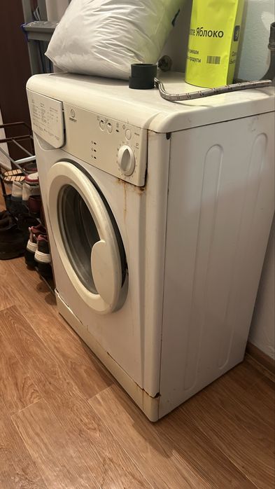 Стиральная машина Indesit