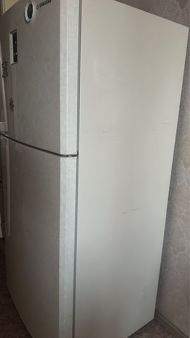 холодильник.