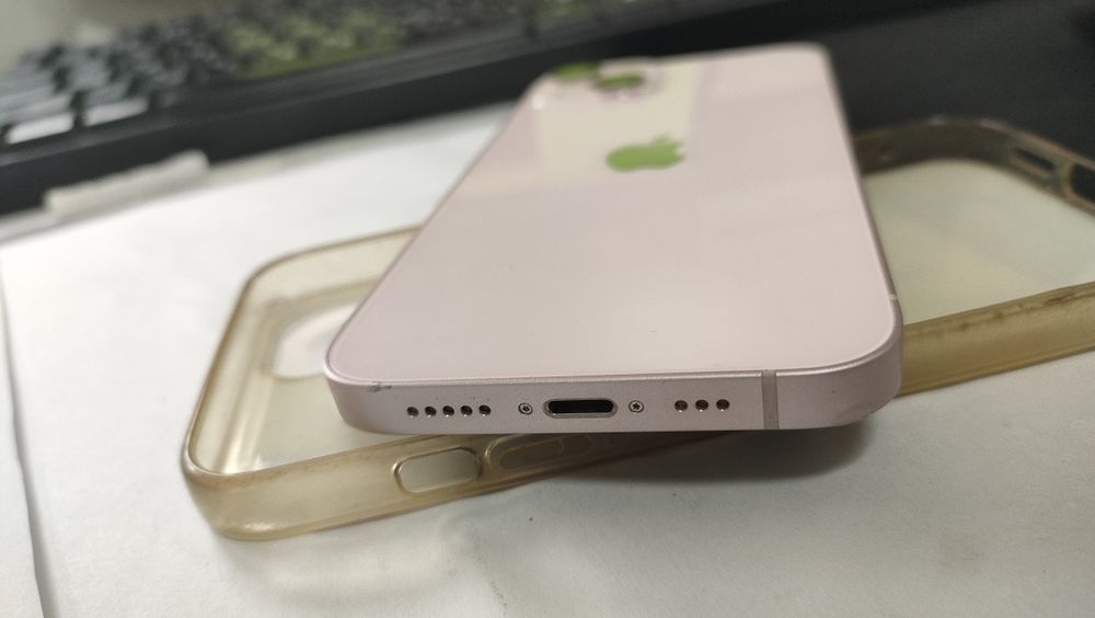 iPhone 13, 128 GB, с коробкой документами