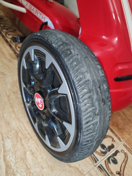 Картинг кола с педали Abarth