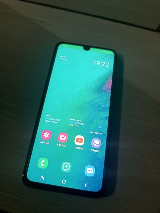 Samsung Galaxy A70