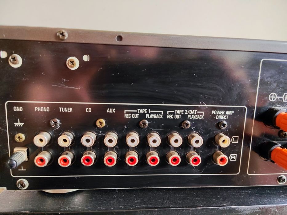 Железен усилвател на Техникс