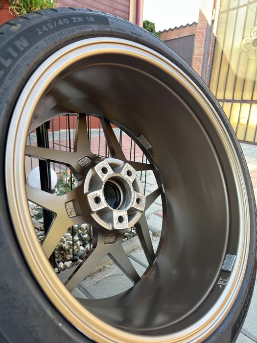 Jante 5 x 112 R18 Japan Racing JR34 cu anvelope Michelin