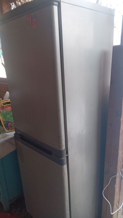 Продам холодильник
