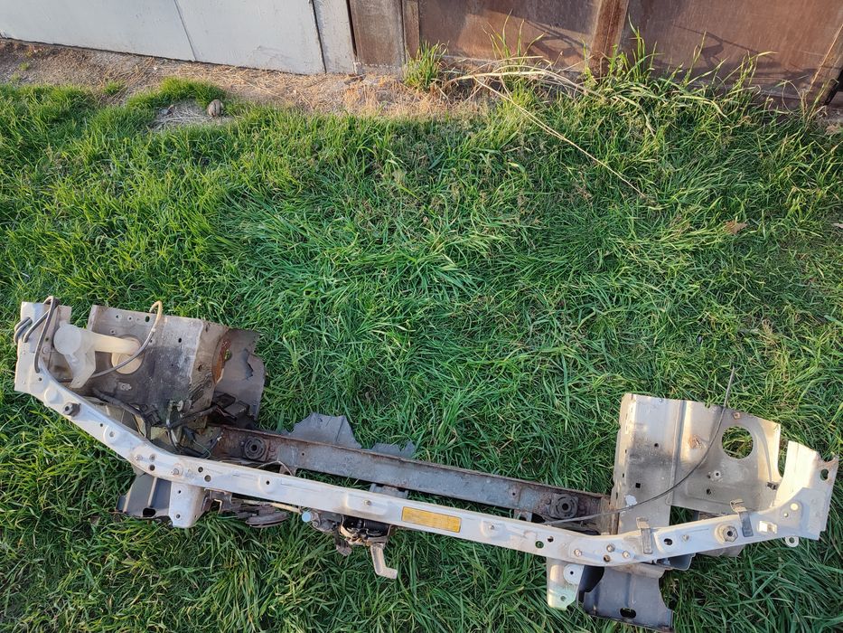 Запчасти на Мазда 626 универсал