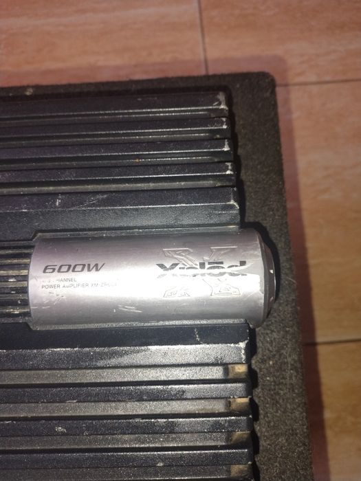 Subwofer Sony auto 600W   XPLOD.