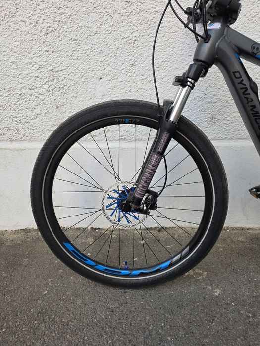 Bicicleta electrica Vulcano 500 roti 27.5x2.4 asistata cu portabagaj suspensie fata