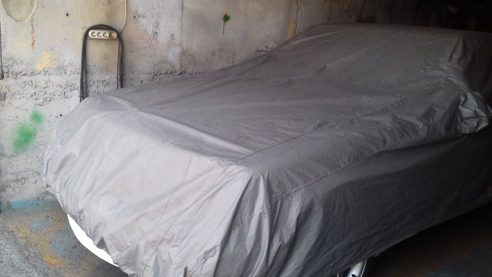 Продам чехол на машину размер л