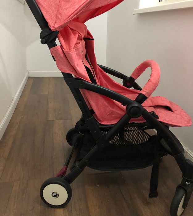 Коляска детская для девочки