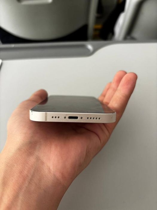 Продаю айфон 12 128 гб