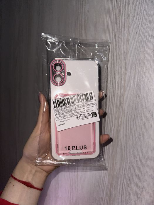 Чехол на iphone 16 plus