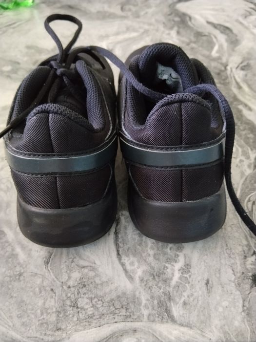 Маратонки Nike черни