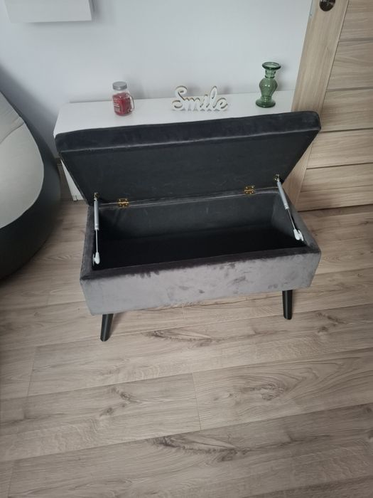 Bancă spațiu depozitare

(243)