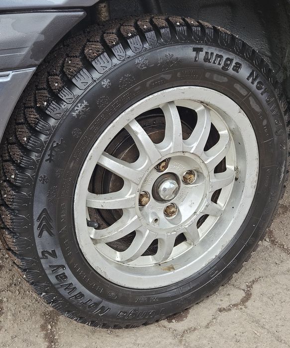 Диски с зимней резиной